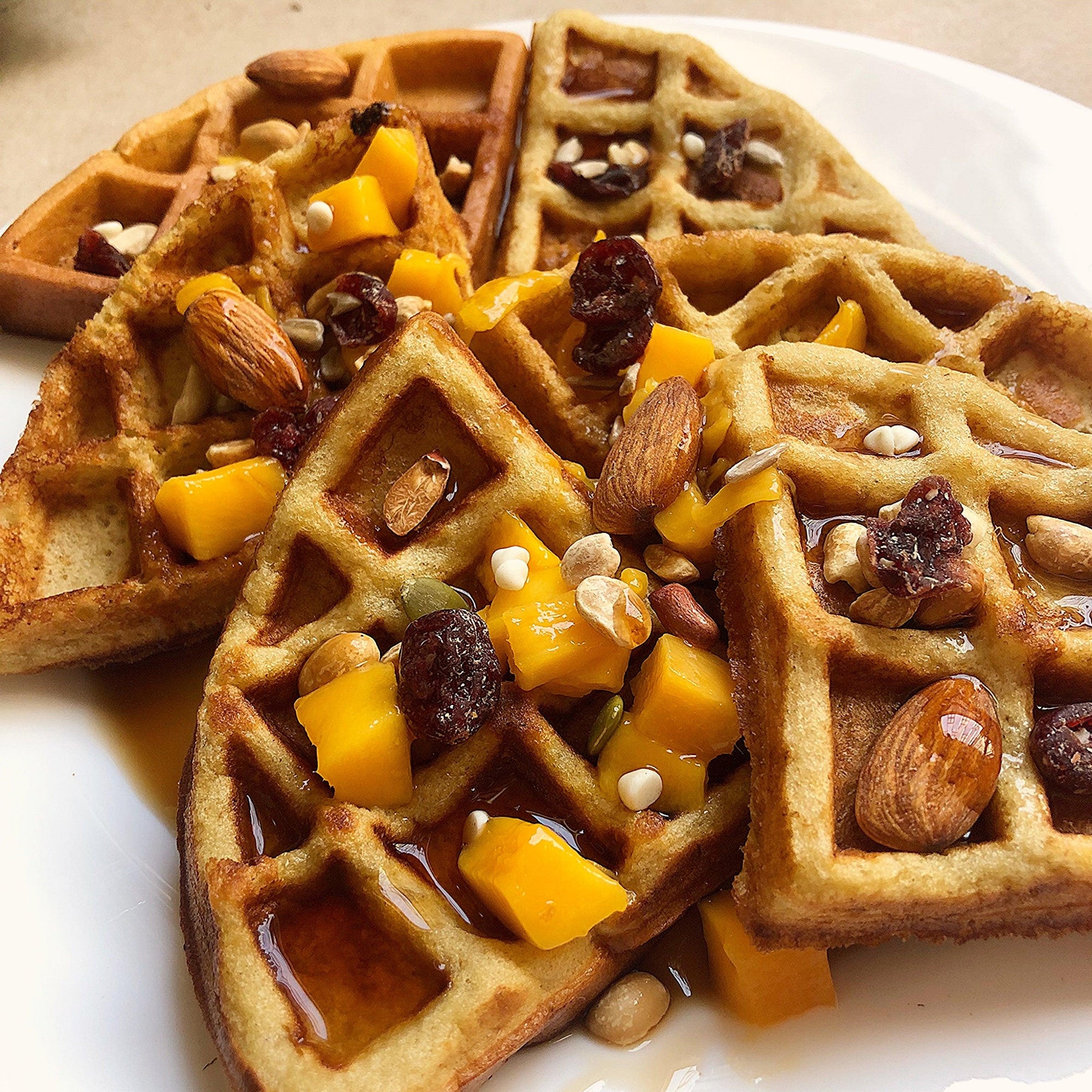 Waffles con Trail Mix - Come Verde