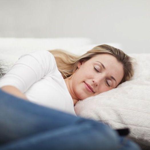 ¿Sabías que las siestas por la tarde ayudan a la salud💤? - Come Verde